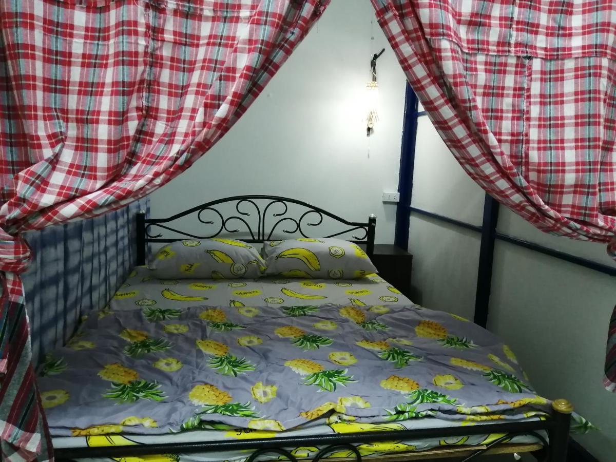 Chill Pill Hostel Csiangkham Kültér fotó