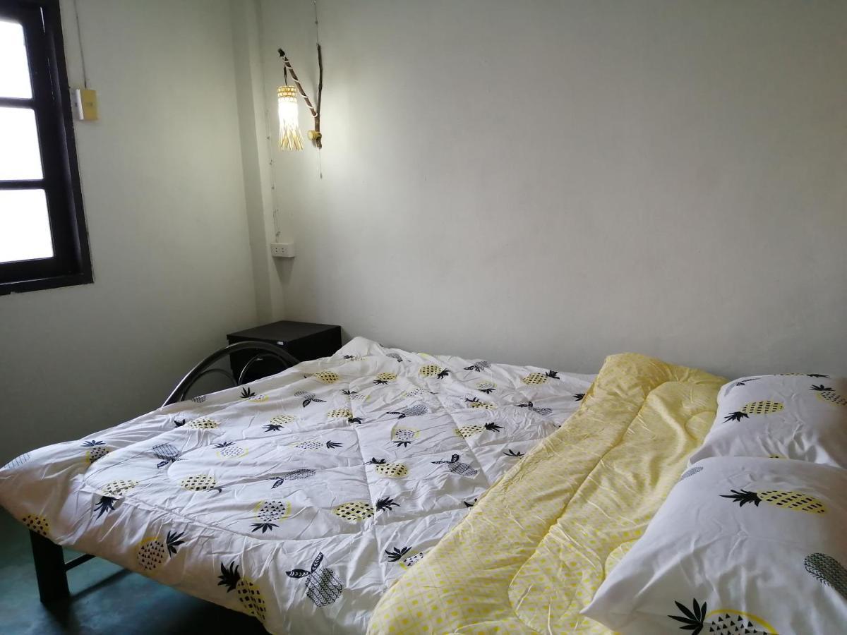 Chill Pill Hostel Csiangkham Kültér fotó